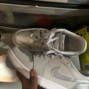 Nike Air Jordan 1 Low “Silver”